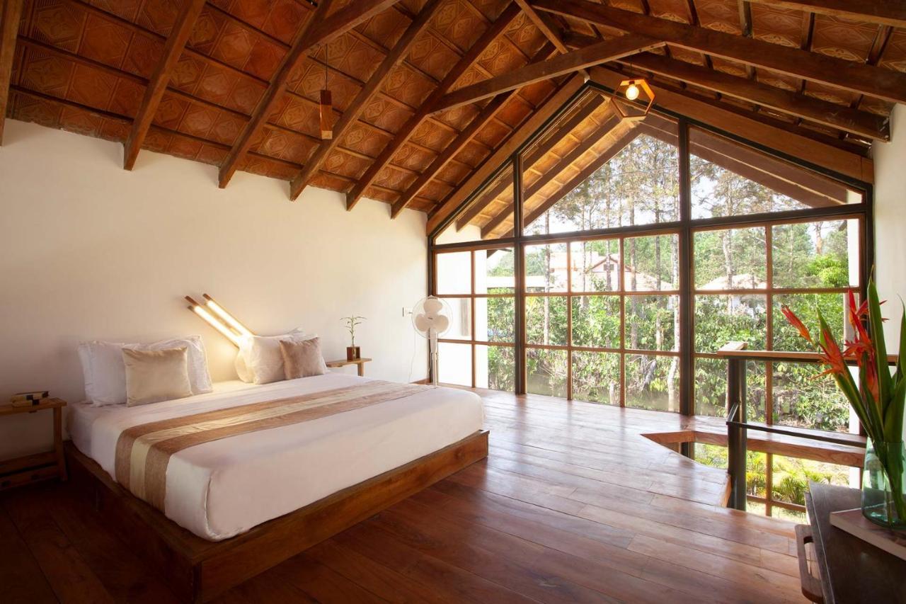 Stayvista At Cedar - Strelitzia 2Bhk With Breakfast And Jacuzzi จิกมากาลูร์ ภายนอก รูปภาพ